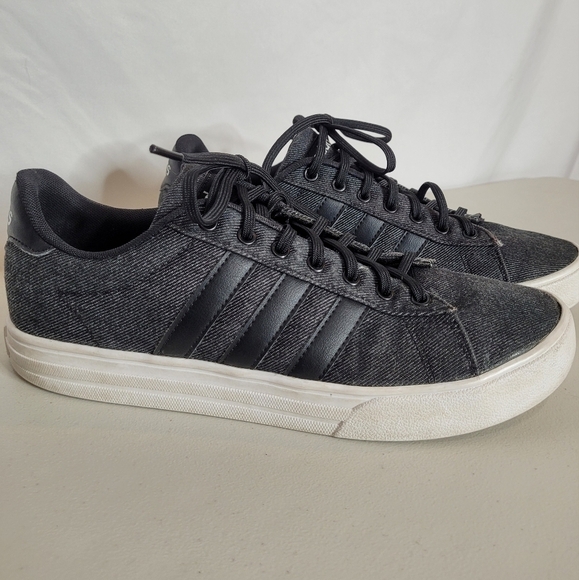 Adidas Men's Daily 2.0 Low Profile Denim Canvis Lace-Up Sneaker - Size 9 - Picture 3 of 14